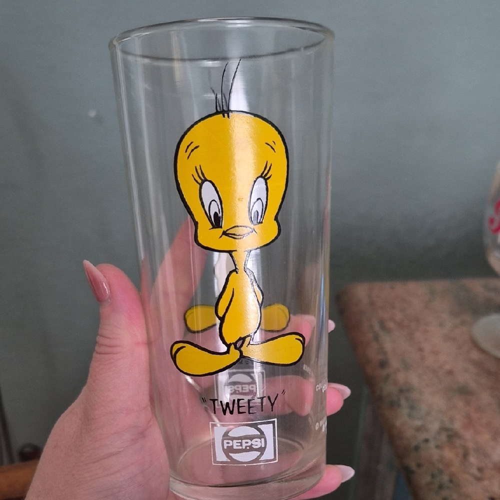 Vintage 1973 Pepsi Tweety Glass
